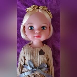 New Girl Full Vinyl Doll with Clothes, Sweet Face 13"